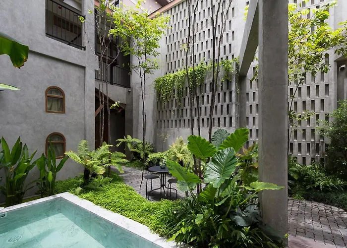 Hidden Garden Hostel